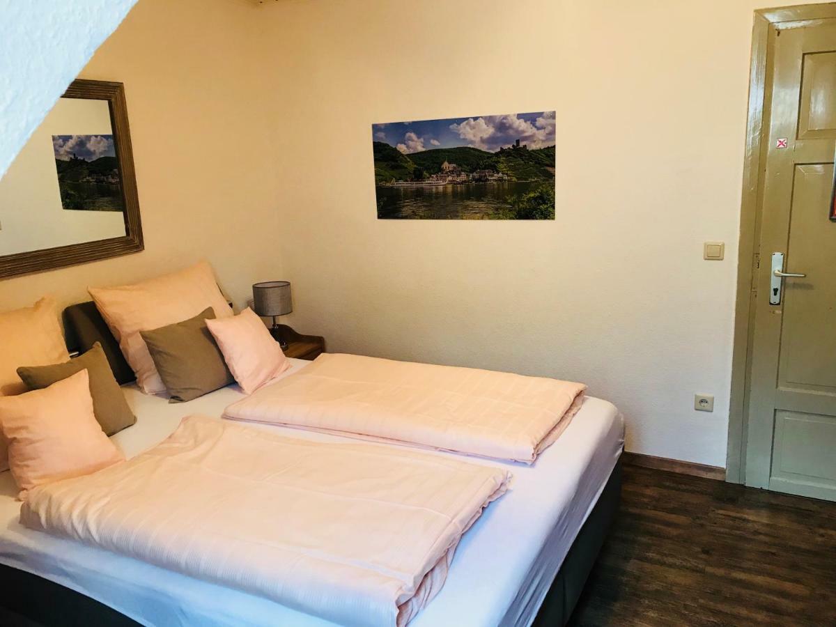 Hotel Klapperburg Beilstein  Extérieur photo