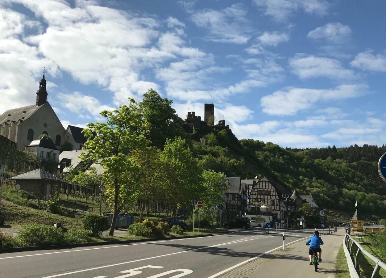 Hotel Klapperburg Beilstein  Extérieur photo